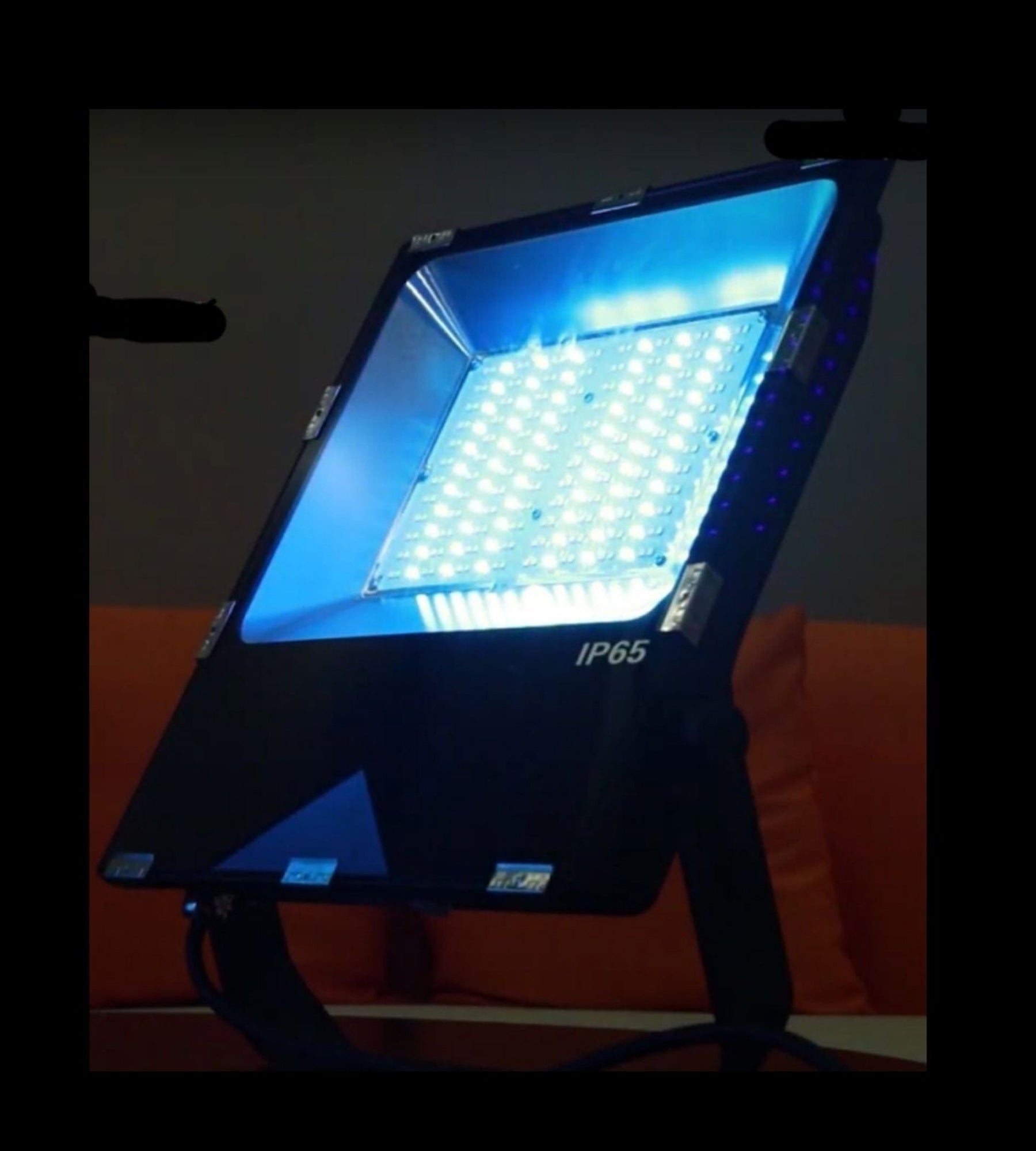Projecteur Led extérieur ultra–puissant RGB–CCT 100W - FUTT01 - 230V - Télécommandable