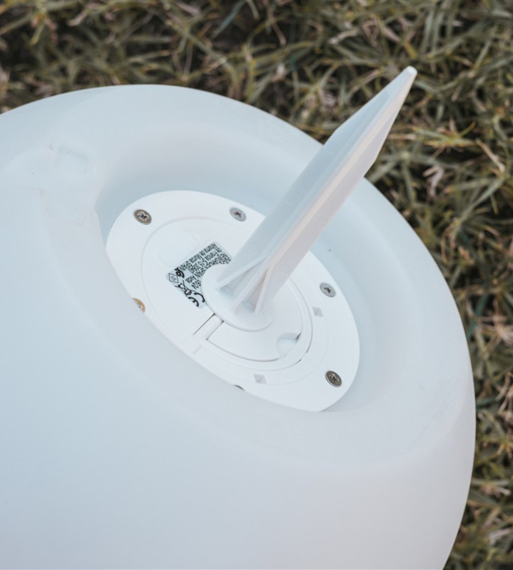 Boule lumineuse solaire et rechargeable BULY - RGB+CCT télécommandable - Extérieur et Intérieur