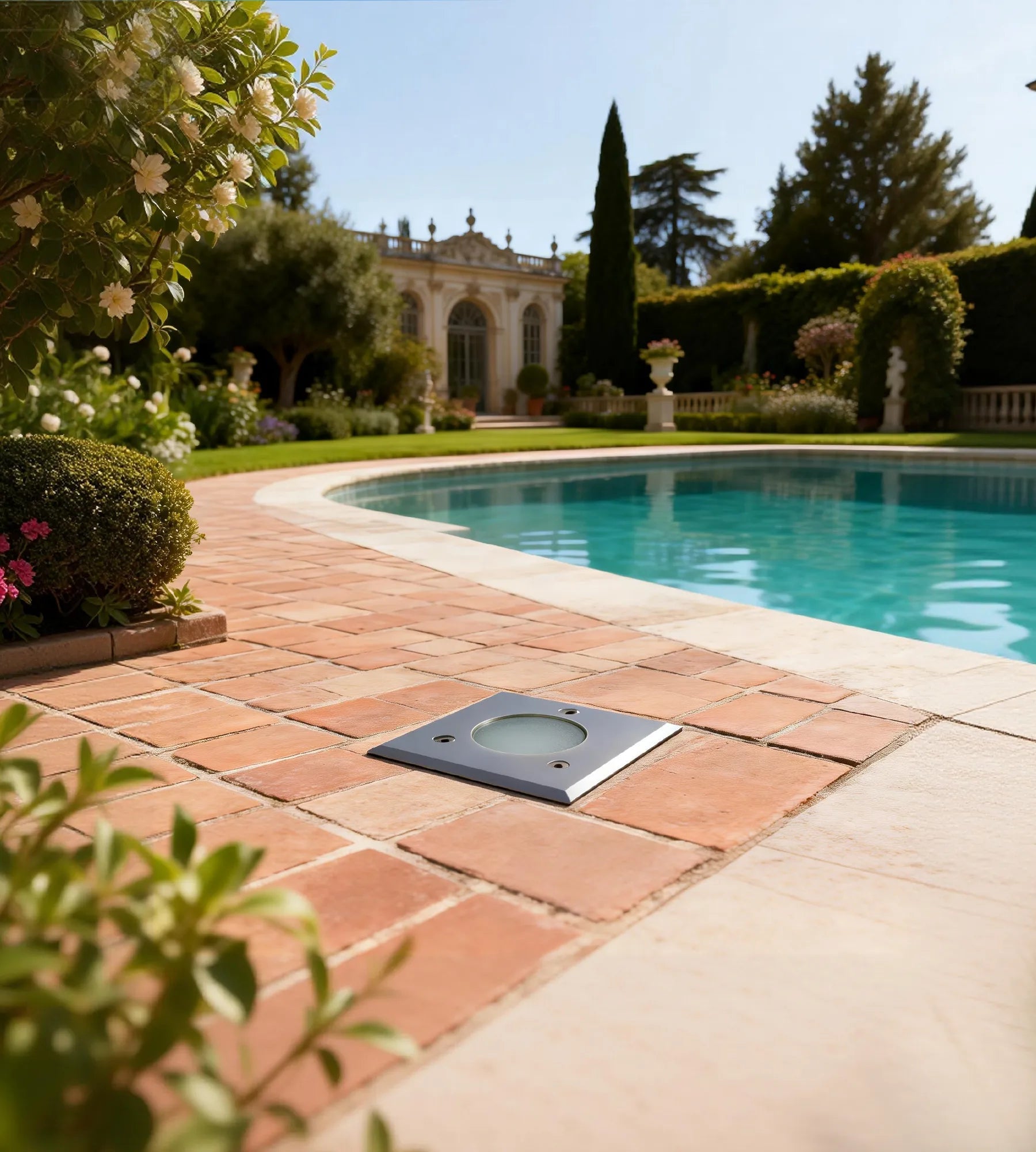 Spot encastrable pour abords de piscine à ampoule interchangeable GU5.3 - 12 Volt - Ø 10 cm Carré - Lumihome