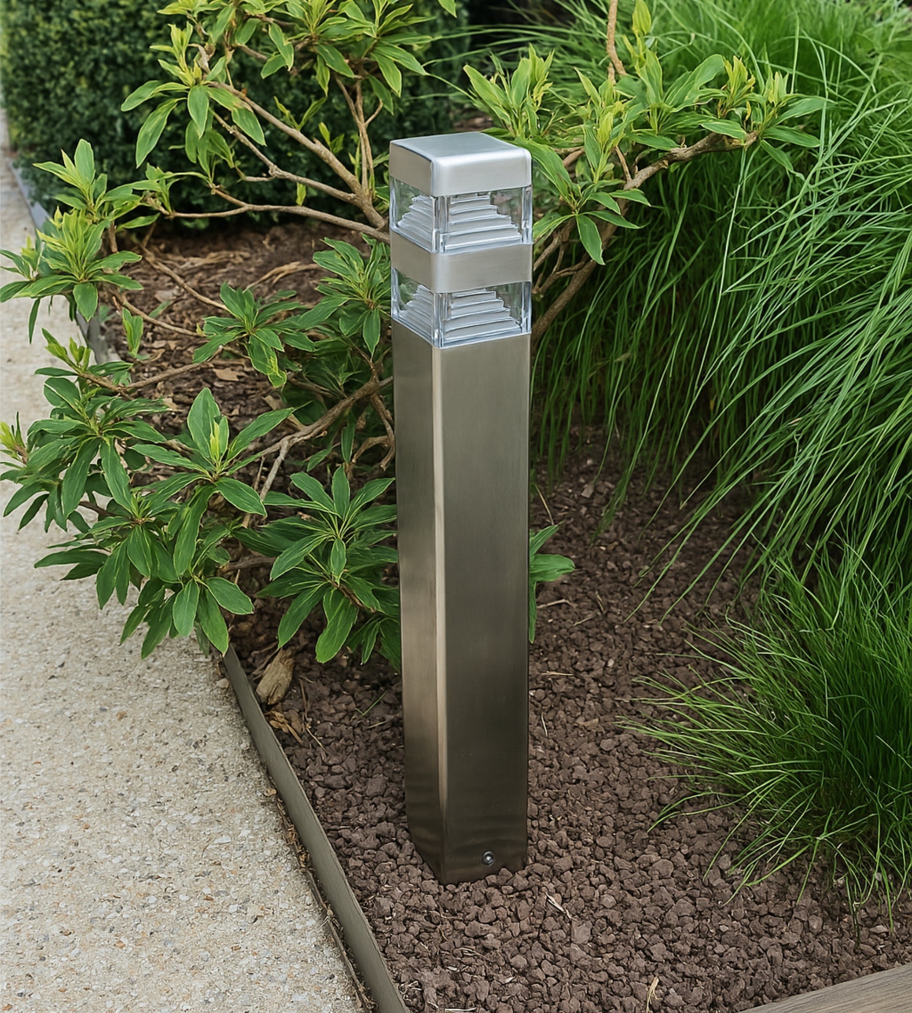 Pyramid Bollard 32 Leds - 230V - 1000 lumens - Lumihome