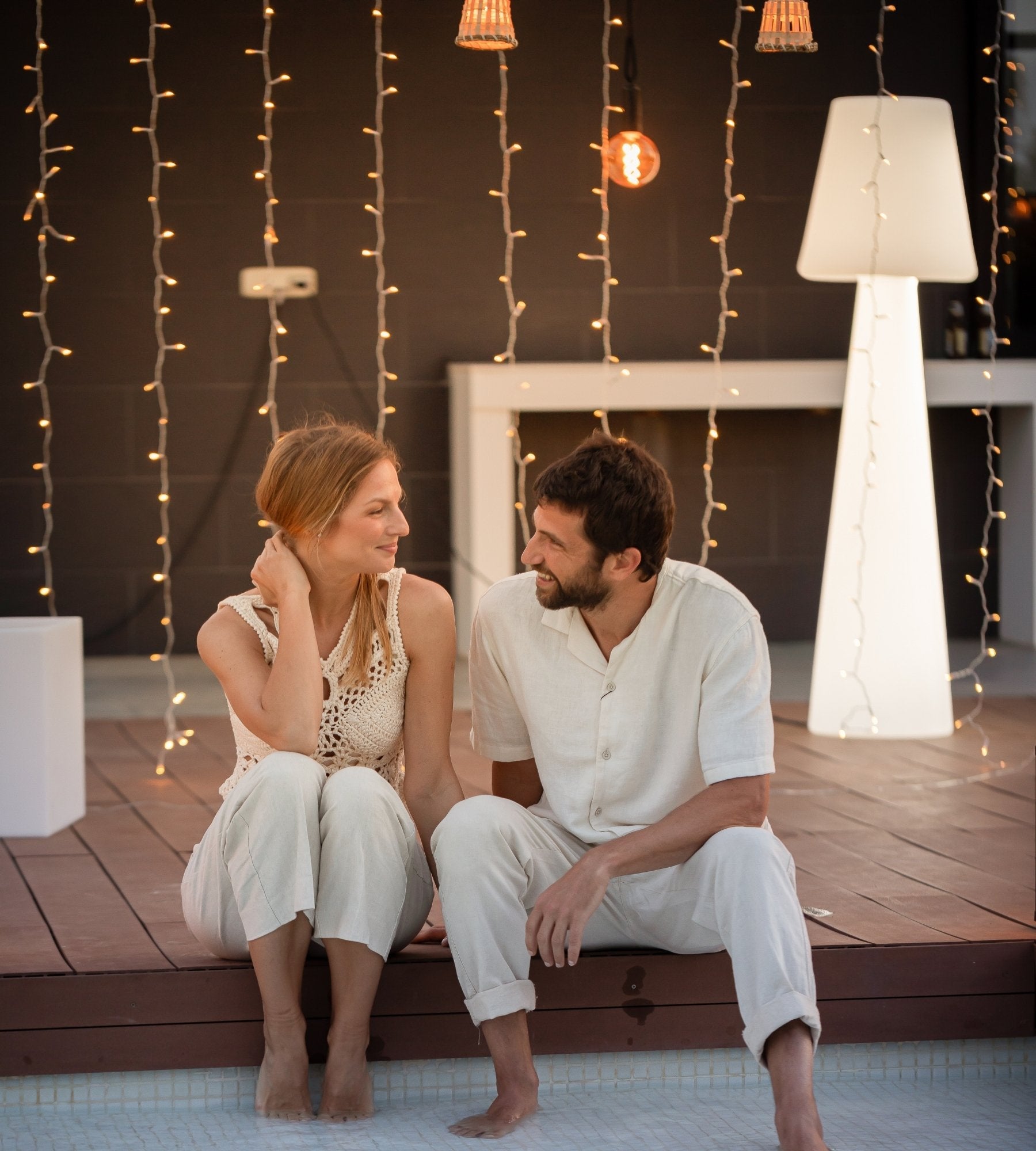 LOLA rechargeable design floor lamp - Adjustable white and multicolor lighting - Outdoor and indoor