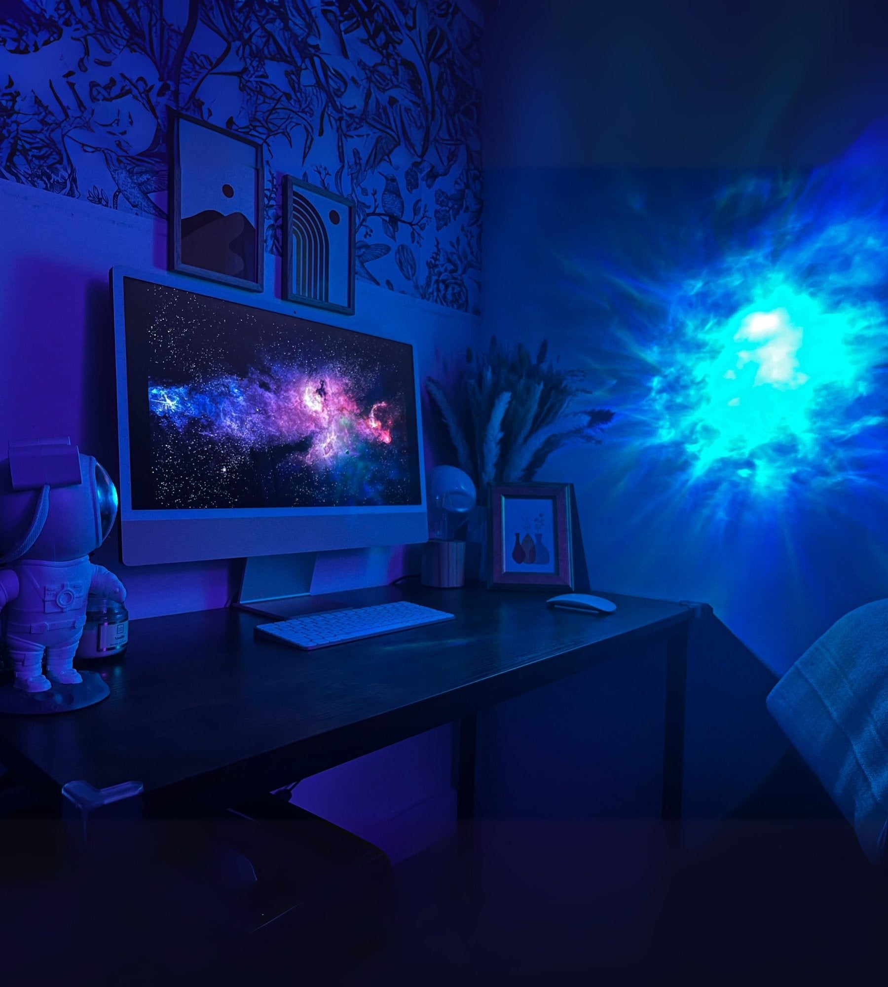 ASTROLITE LED projector nightlight - 5 projection modes - Built-in timer - Lumihome