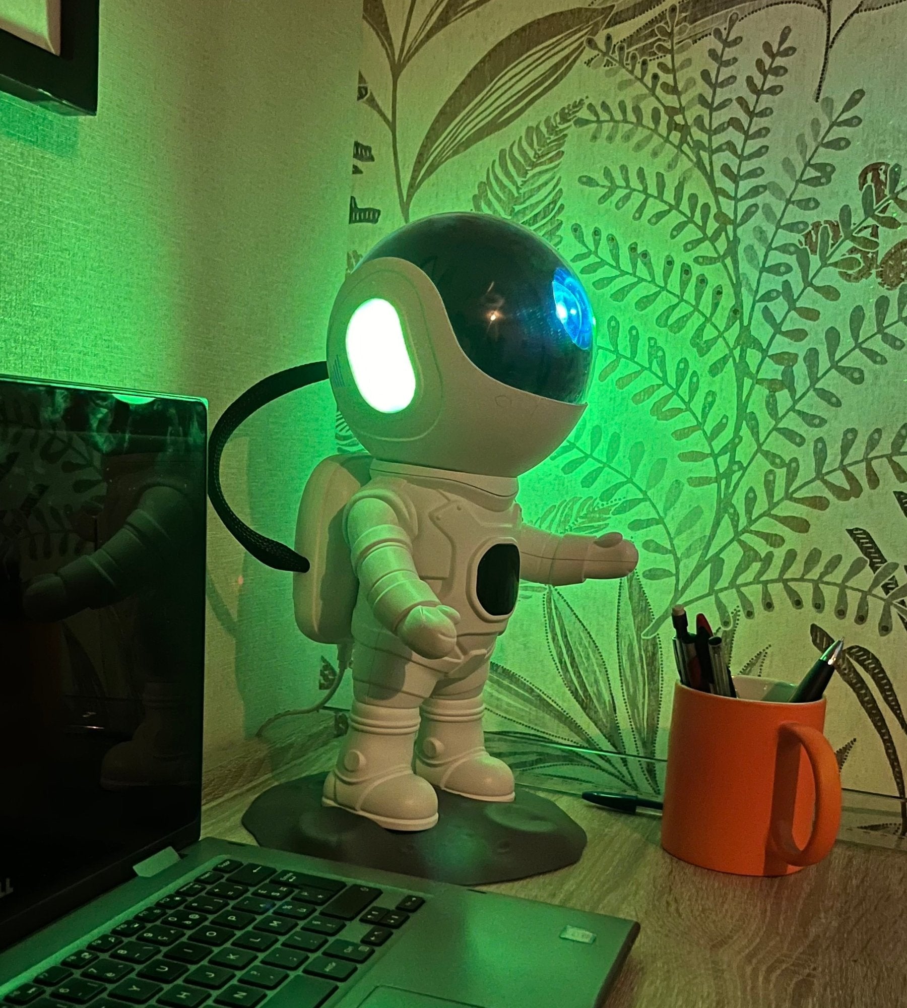 Rechargeable LED nightlight COSMOLITE - Starry sky - Built-in speaker - Lumihome