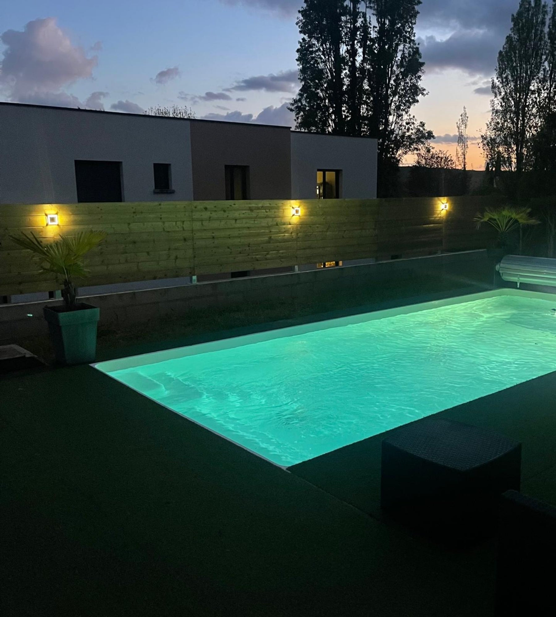 Panel solar LED - 3 modos de 50 a 200 lúmenes - Montaje en suelo o pared - Lumihome