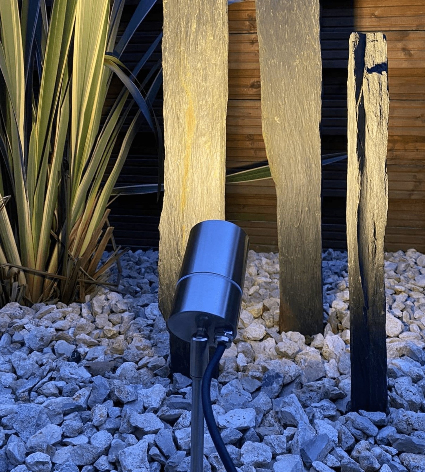 Foco con pincho GRAZIE - 230V - Bombilla intercambiable GU10