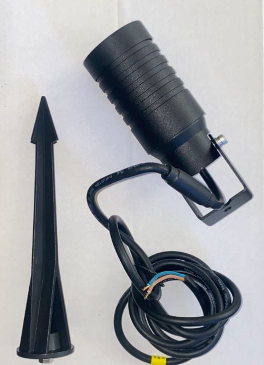 Foco con pincho Led negro GLP10BC-12V - 12V AC - 900 lúmenes - Blanco cálido 3000K° - 10W - Lumihome-France.es