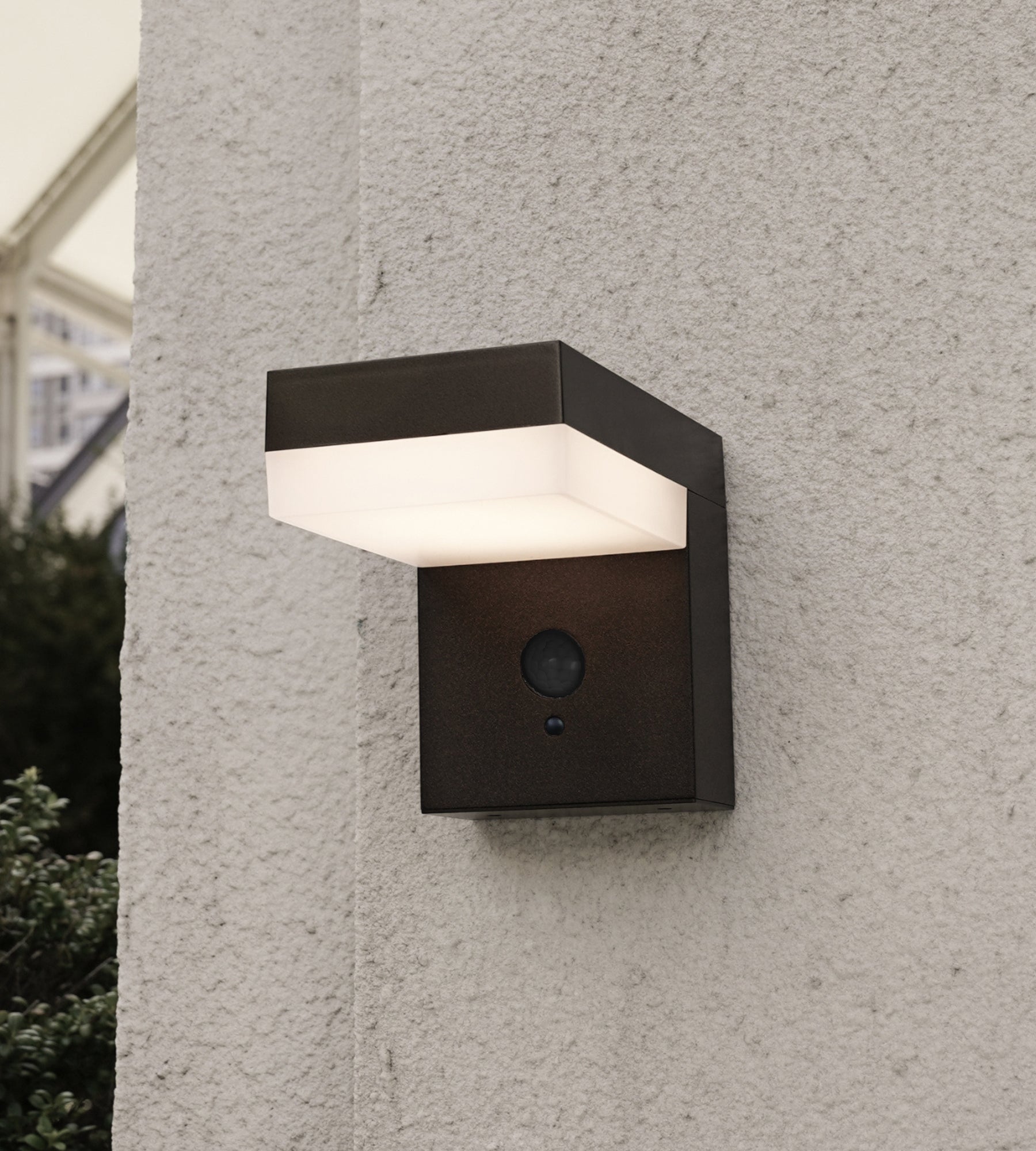 VENUS Solar-LED-Wandleuchte für den Außenbereich – Bewegungsmelder – 3 Beleuchtungsmodi 75 bis 600 Lumen – Lumihome