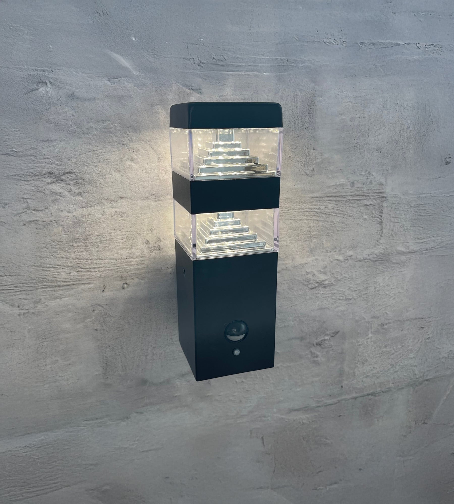 Applique murale extérieure LED Pyramide, 1000 lumens, avec détecteur — 3