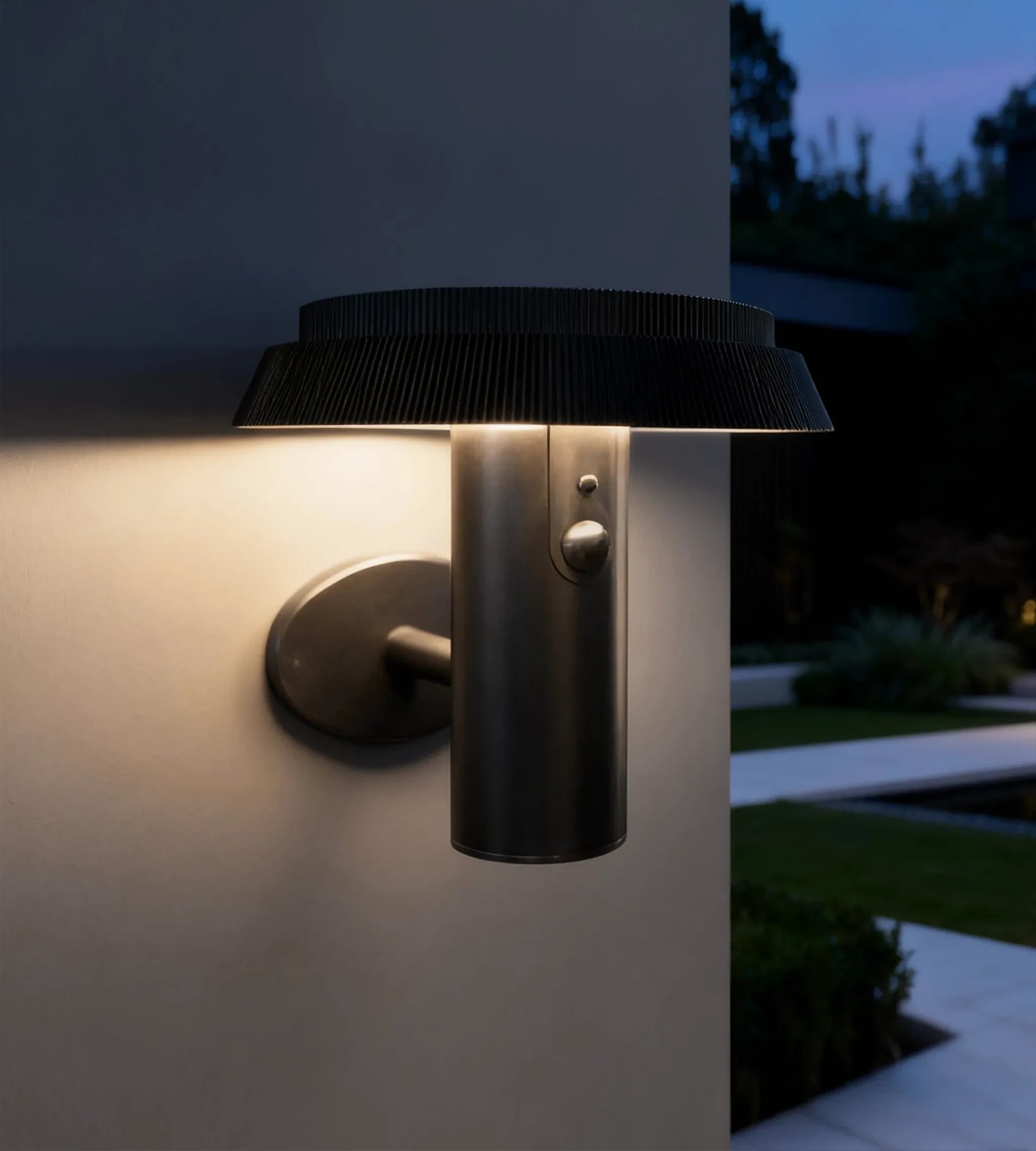 Aplique solar LED para exterior NORMAN, negro, con detector, blanco orientable - 3000K a 6500K — 2