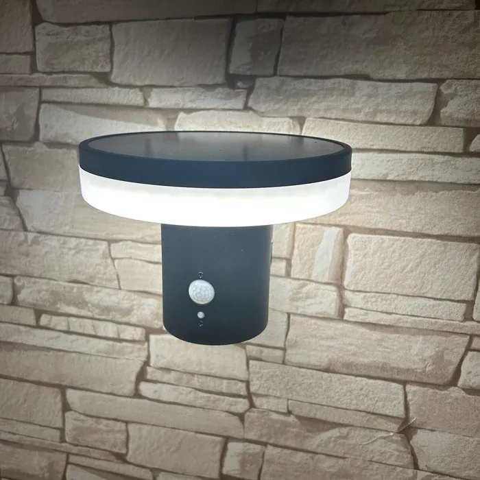 Lampada da parete per esterno LED solare ALTO+, Nera, con rilevatore - 3 modalità di illuminazione da 150 a 1000 lumen — 2