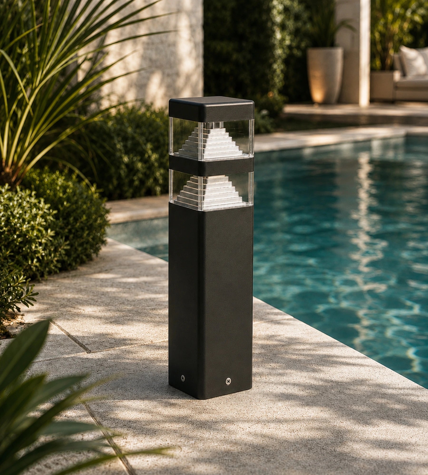 Outdoor LED Pyramid, 1000 lumens, poolside - 12V — 2