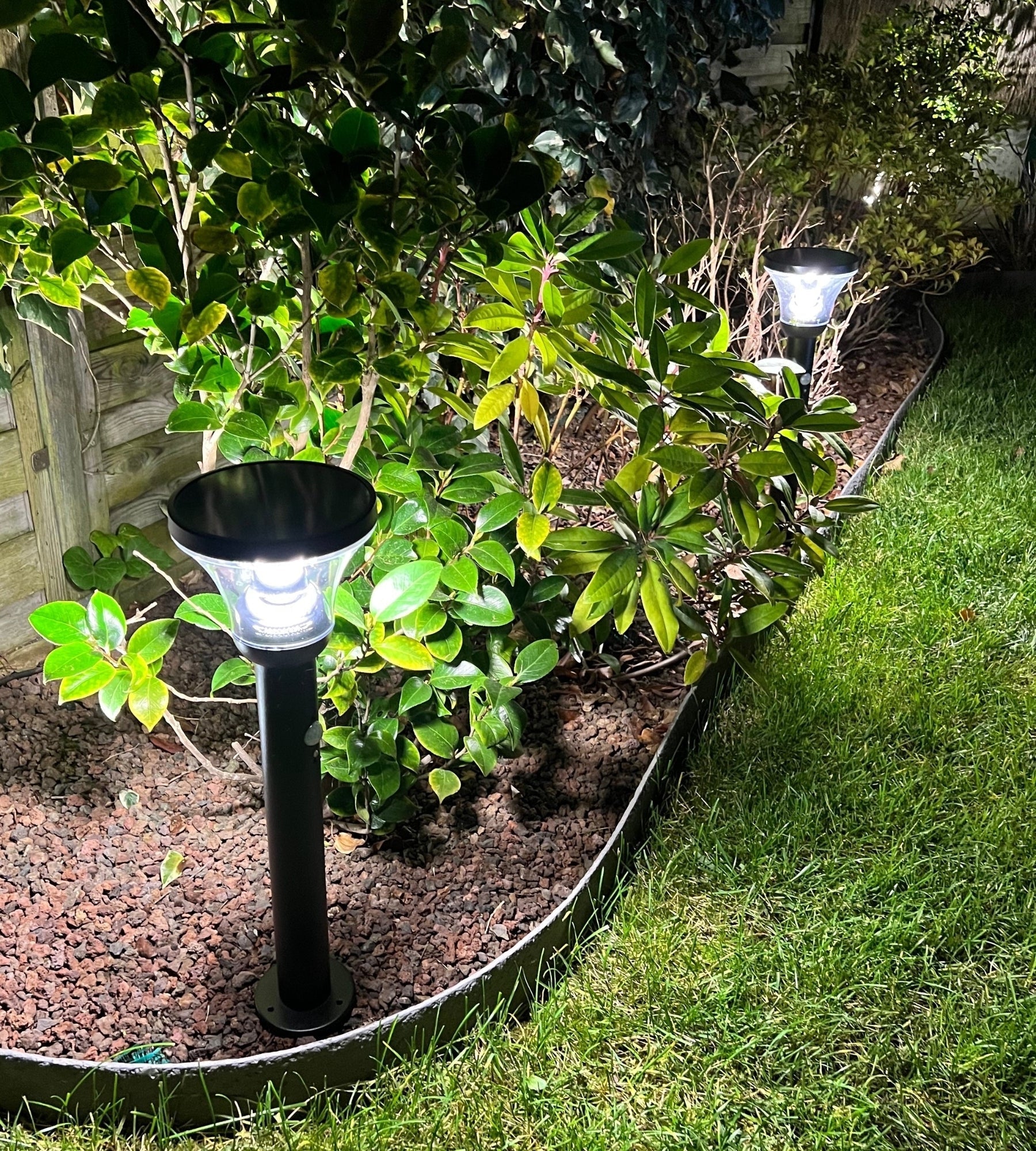 Solar-LED-Wegeleuchte DIVA mit Bewegungsmelder, Schwarz, 53 cm – 3 Leuchtmodi 100 bis 1000 Lumen — 5