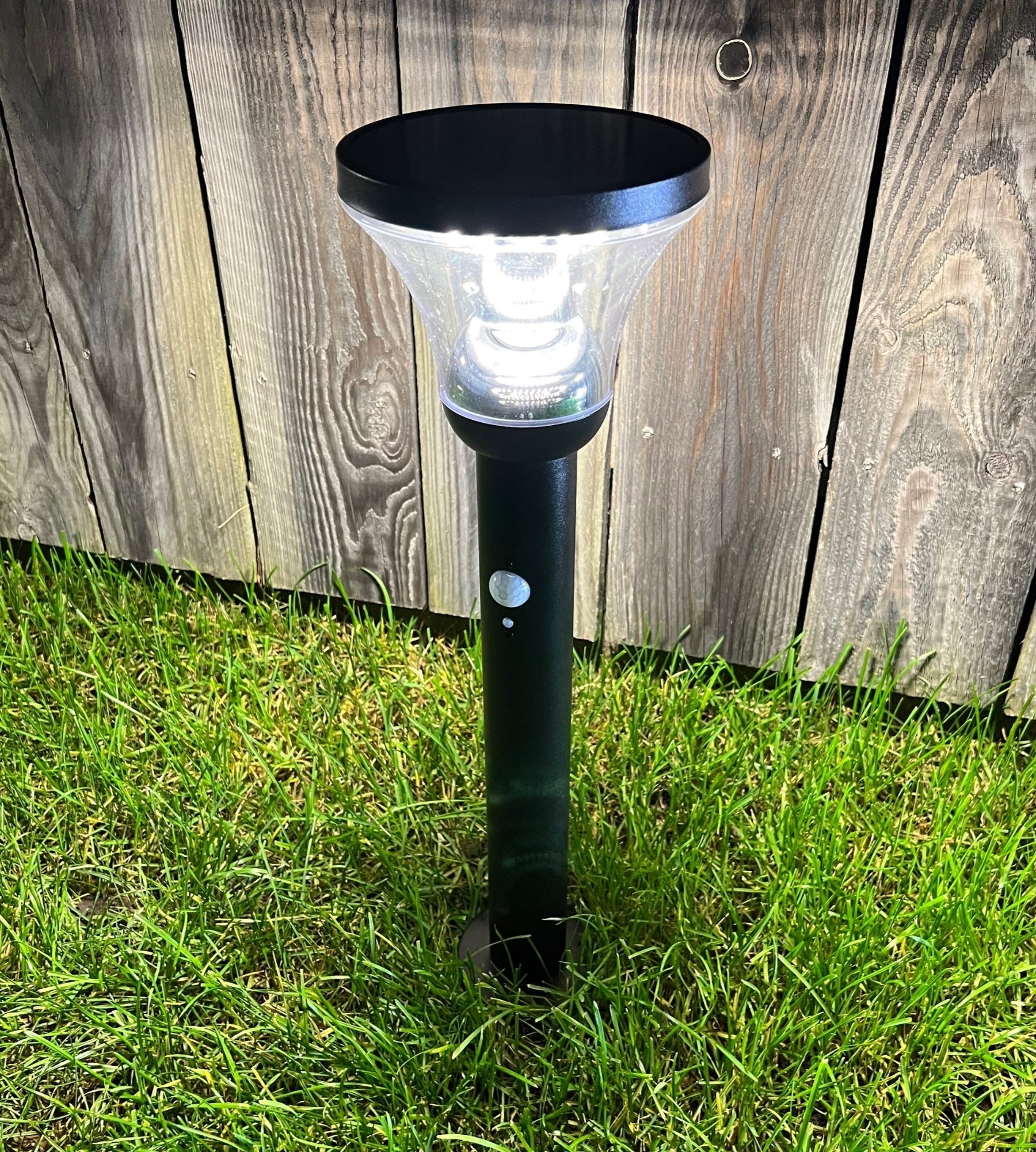 Bolardo solar LED para exterior DIVA, negro, 53 cm, con detector - 3 modos de iluminación de 100 a 1000 lúmenes — 3