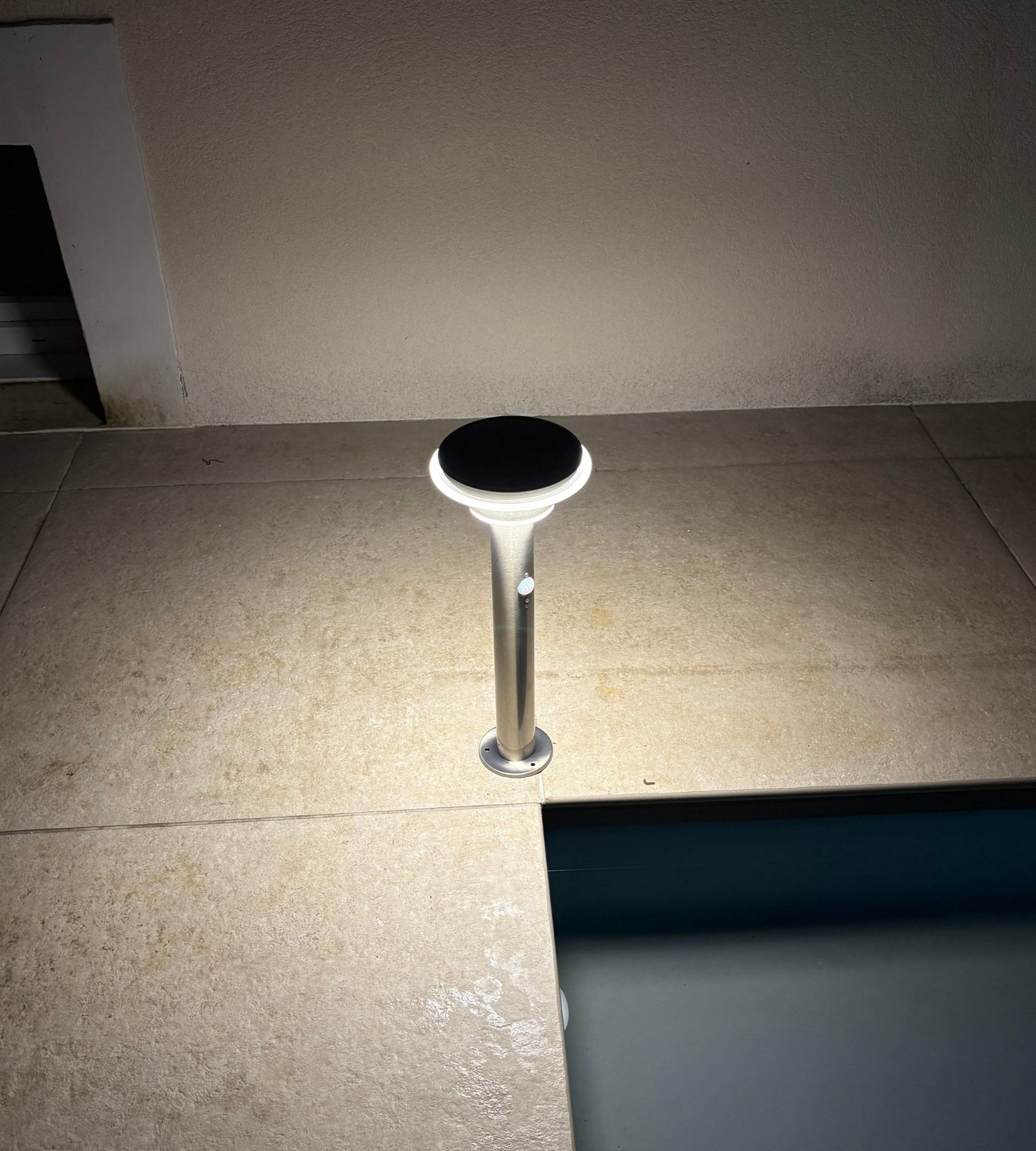 GENOVA Solar LED outdoor light station, 45 cm stainless steel, with detector - 3 lighting modes 100 to 1000 lumens — 4