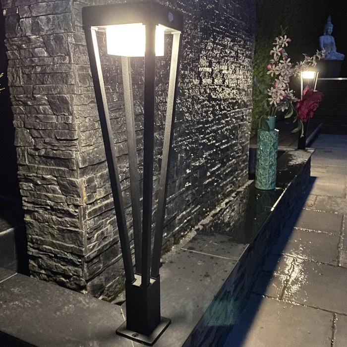 Solar-LED-Wegeleuchte LUXOR mit Bewegungsmelder, Schwarz, 72 cm – 3 Leuchtmodi 75 bis 600 Lumen — 3