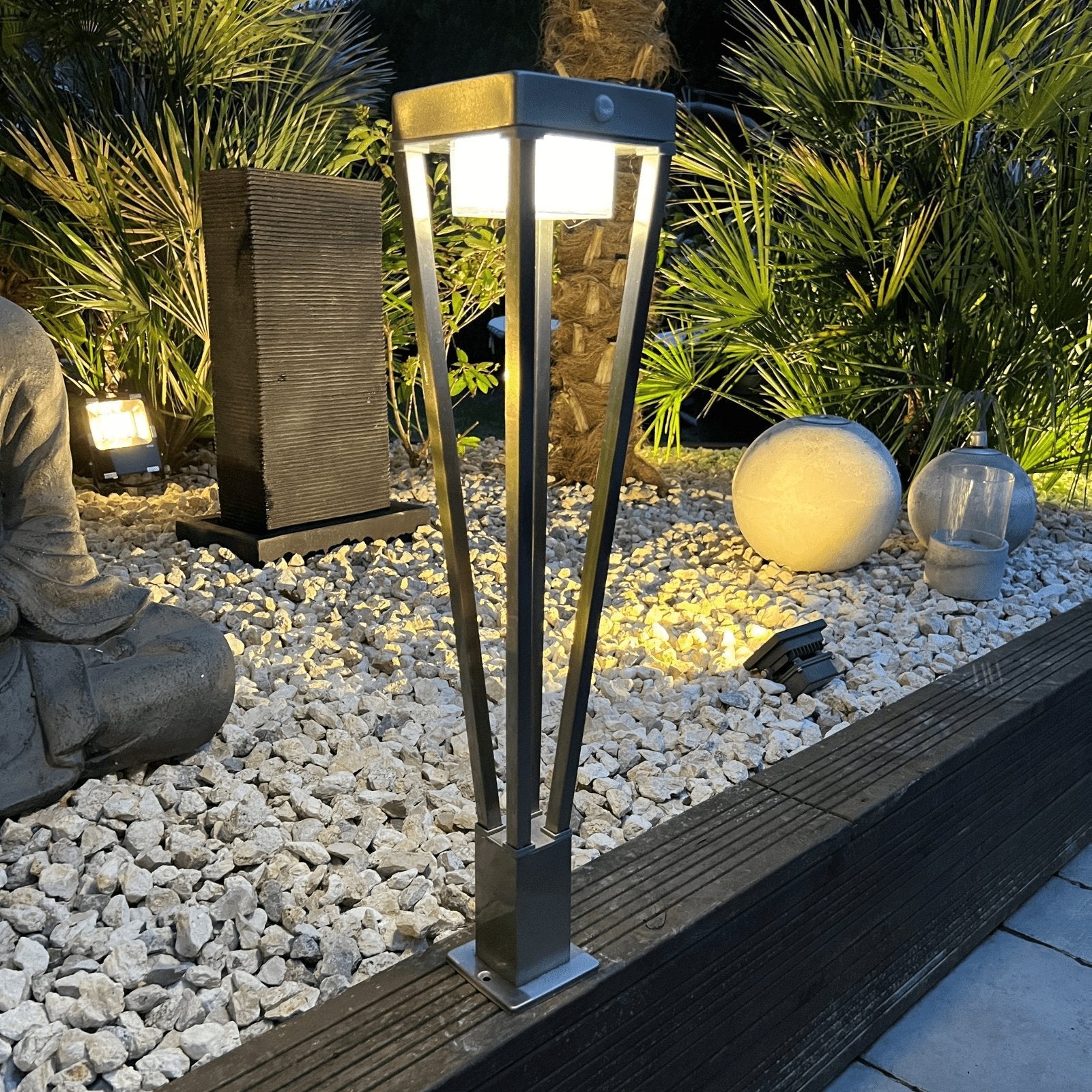 Paletto solare LED LUXOR - Rilevatore di movimento - 3 modalità di illuminazione - da 75 a 600 lumen - Lumihome-France.com