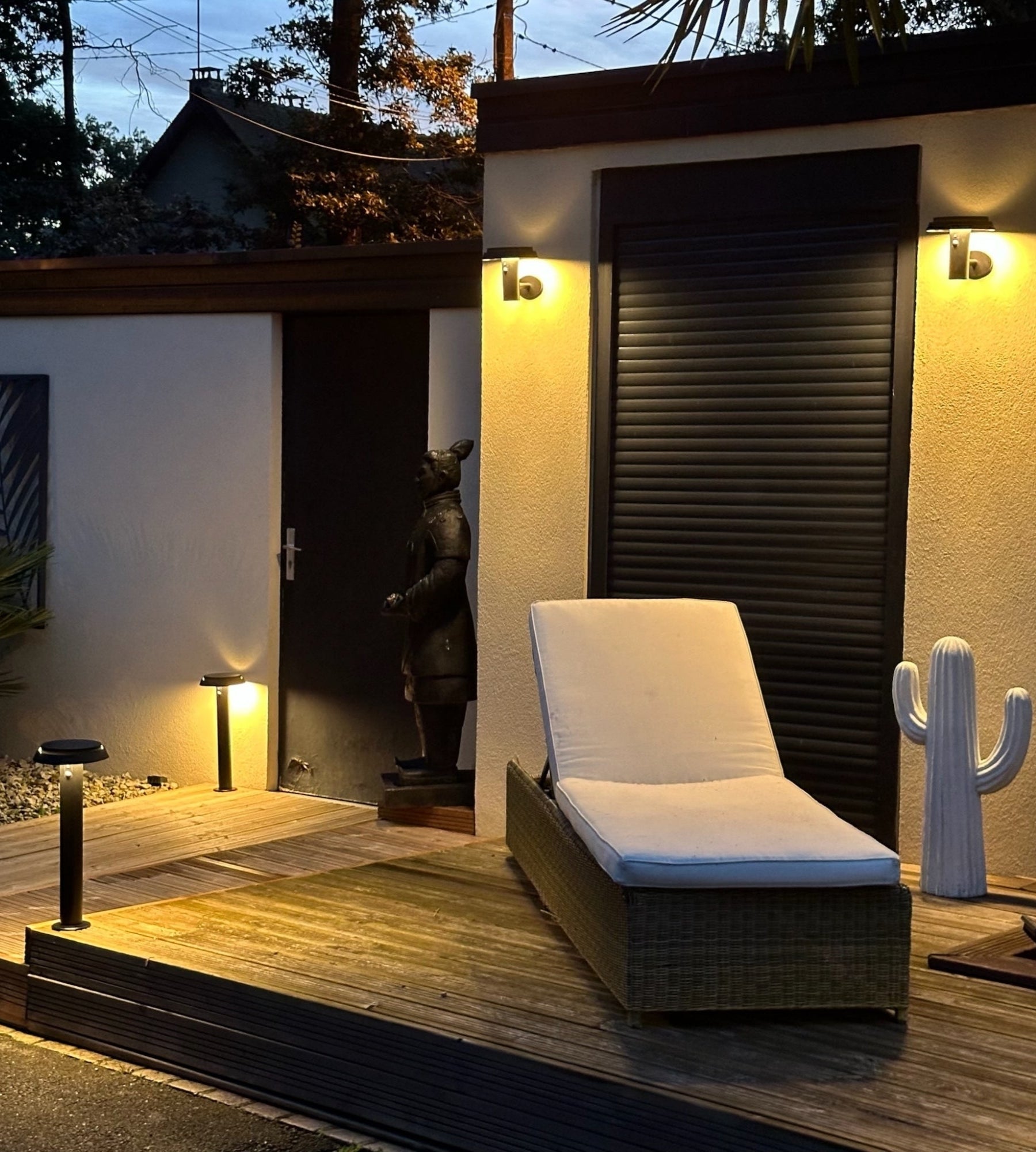Solar-LED-Wegeleuchte NORMAN mit Bewegungsmelder, Schwarz – Lichtfarbe einstellbar 3000 bis 6500 K — 8