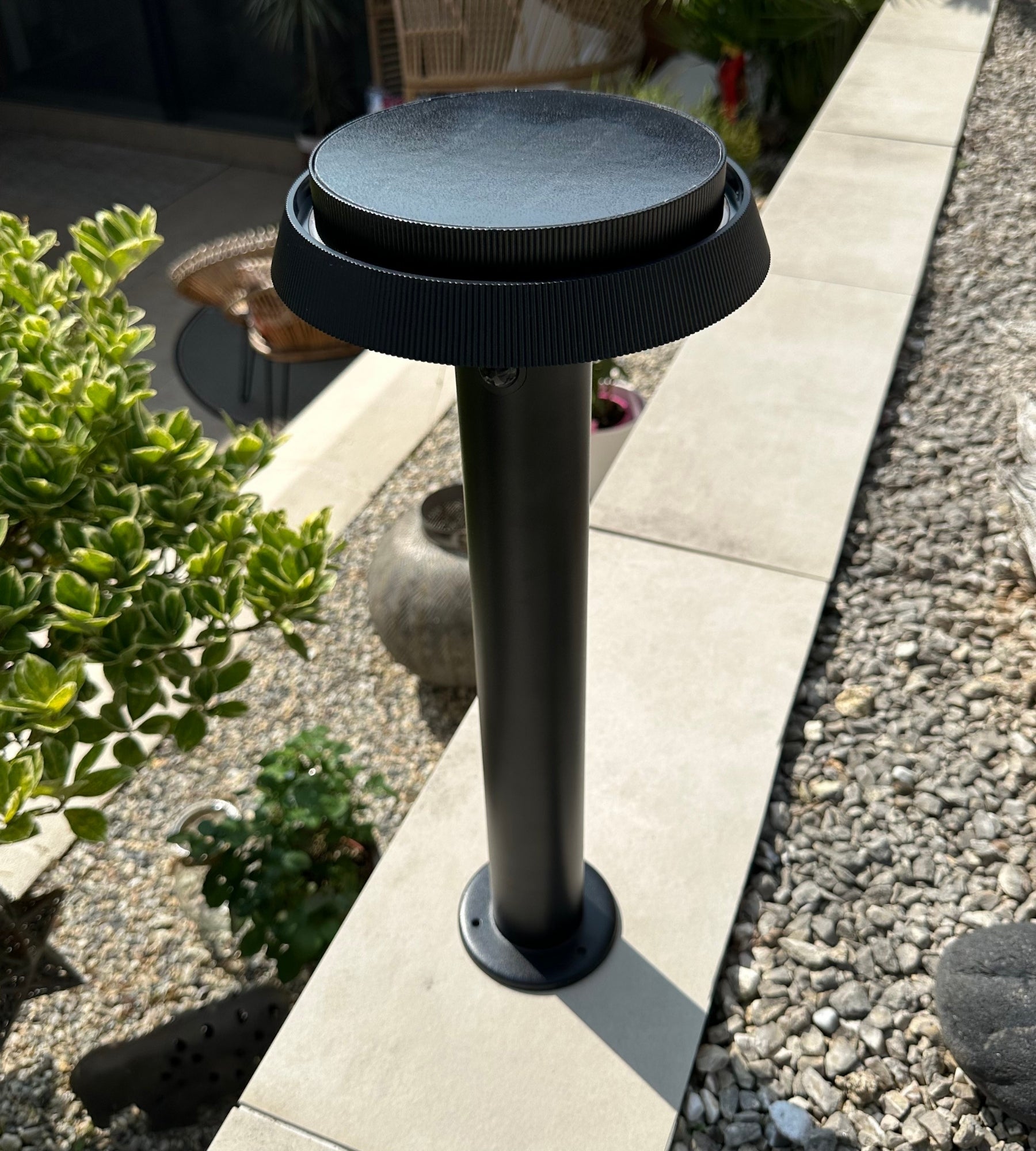 Solar-LED-Wegeleuchte NORMAN mit Bewegungsmelder, Schwarz – Lichtfarbe einstellbar 3000 bis 6500 K — 6
