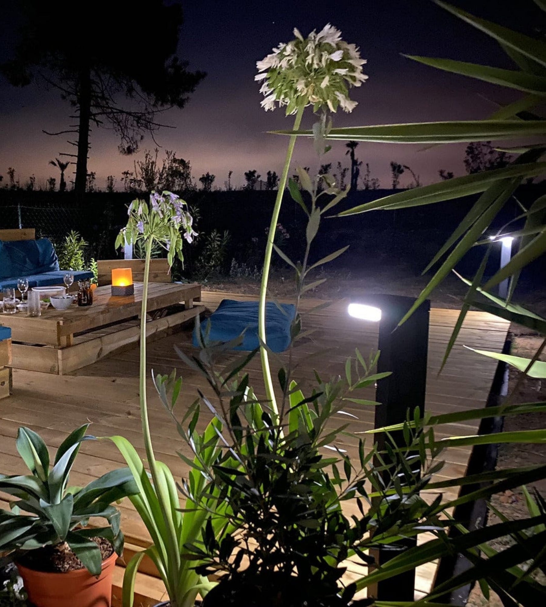 Bolardo solar LED para exterior VENUS, negro, 70 cm, con detector - 3 modos de iluminación de 100 a 1000 lúmenes — 8