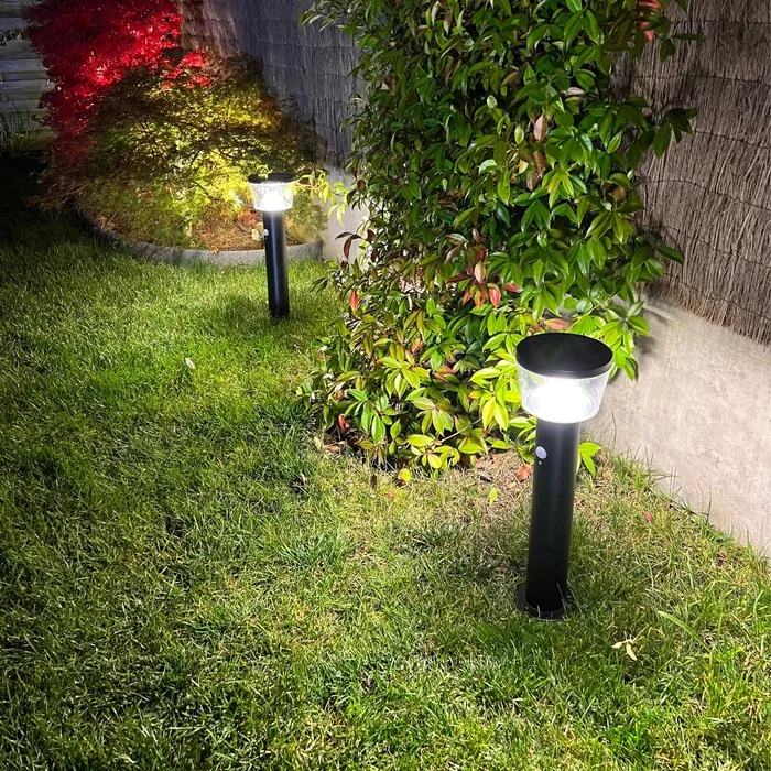 Paletto solare da esterno a LED DUBLIN, nero, 94 cm, con rilevatore - 3 modalità di illuminazione da 100 a 1000 lumen — 1