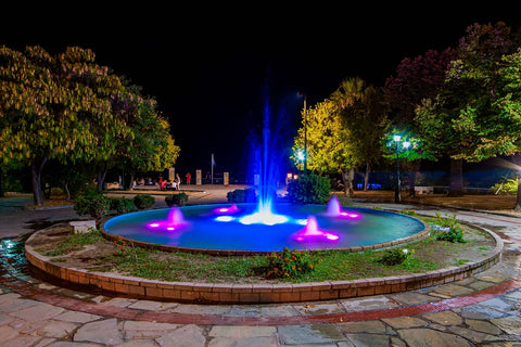 LED-beleuchteter Brunnen