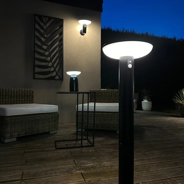 Lampada da parete per esterno LED solare HALO+, nera, con rilevatore — 2