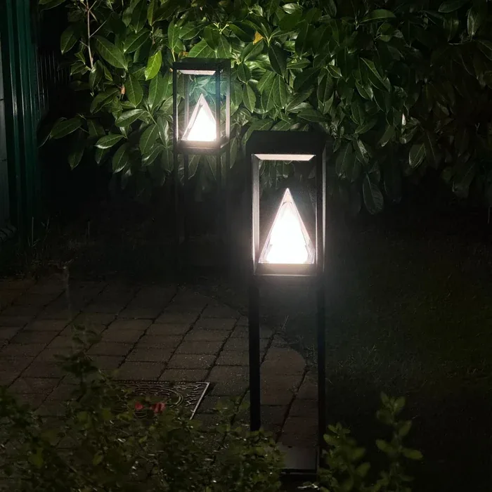 Solar-LED-Tischleuchte KEOPS mit Bewegungsmelder, Schwarz – 3 Leuchtmodi 75 bis 600 Lumen — 4