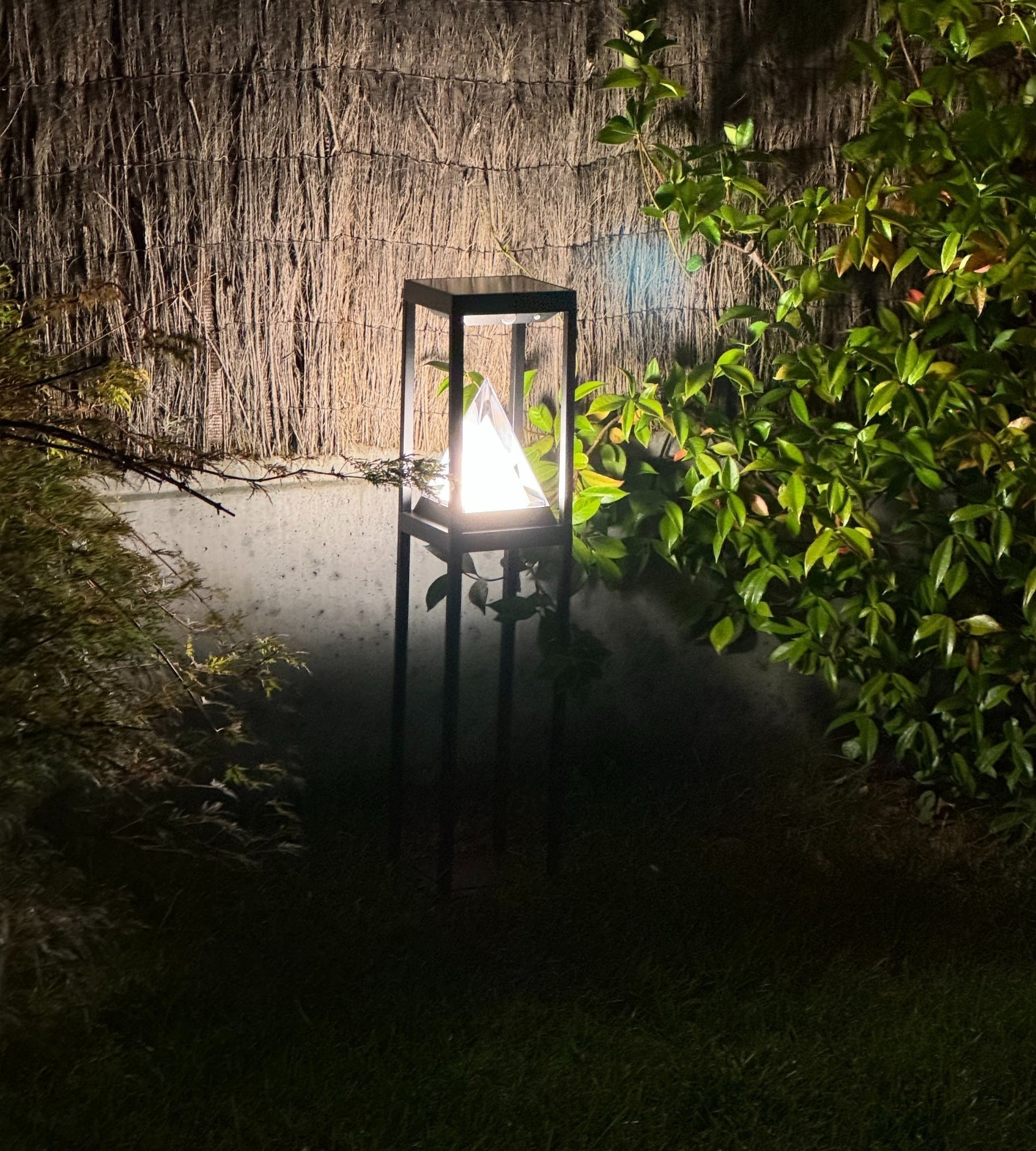 Solar-LED-Tischleuchte KEOPS mit Bewegungsmelder, Schwarz – 3 Leuchtmodi 75 bis 600 Lumen — 6