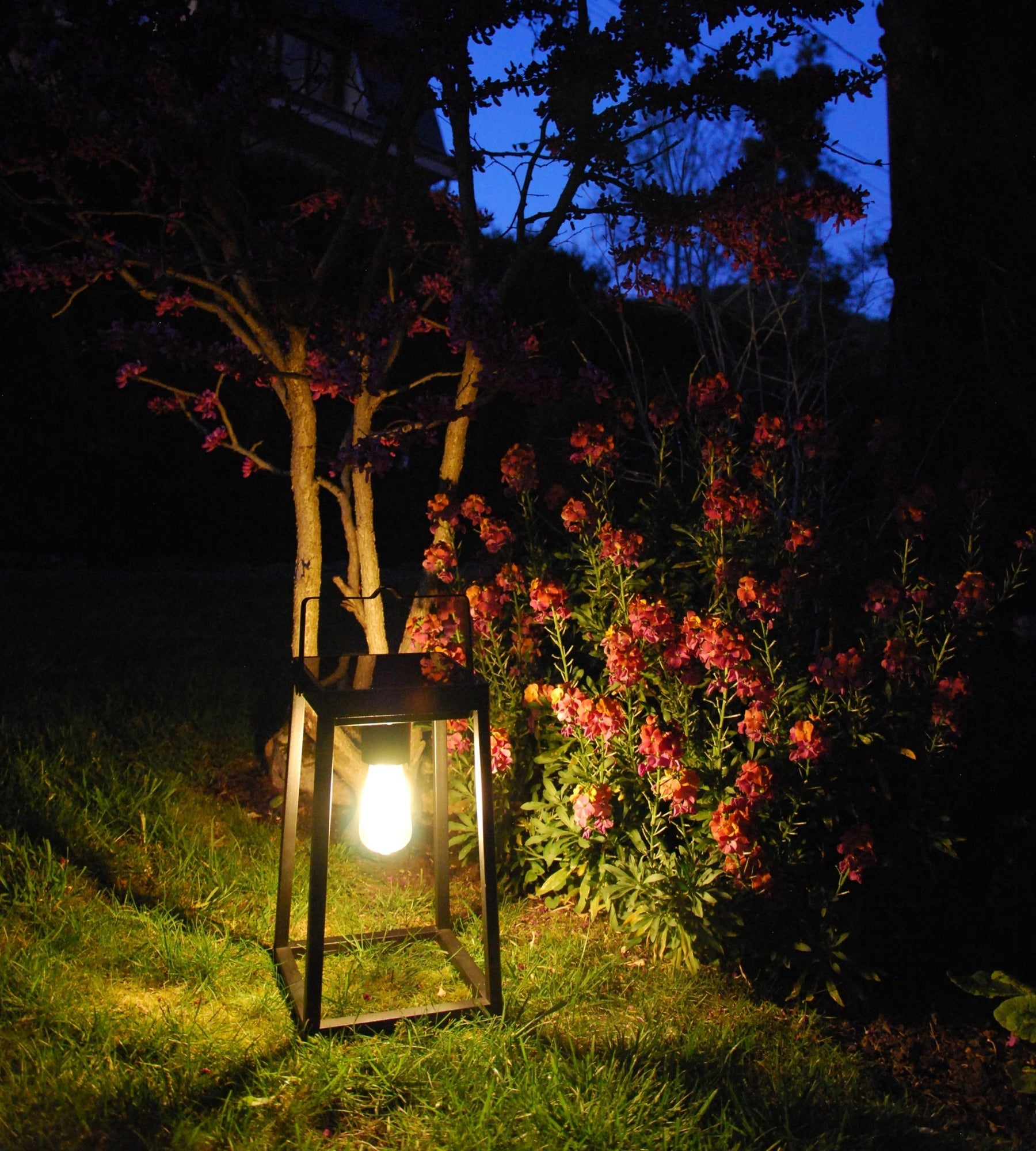 Solar-LED-Laterne FAIRY, Schwarz – E27-Leuchtmittel inklusive — 4