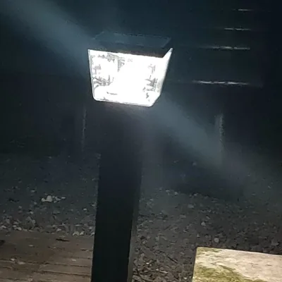 Solar-LED-Wegeleuchte LIBERTY mit Bewegungsmelder, Schwarz, 59 cm – 3 Leuchtmodi 100 bis 1000 Lumen — 2