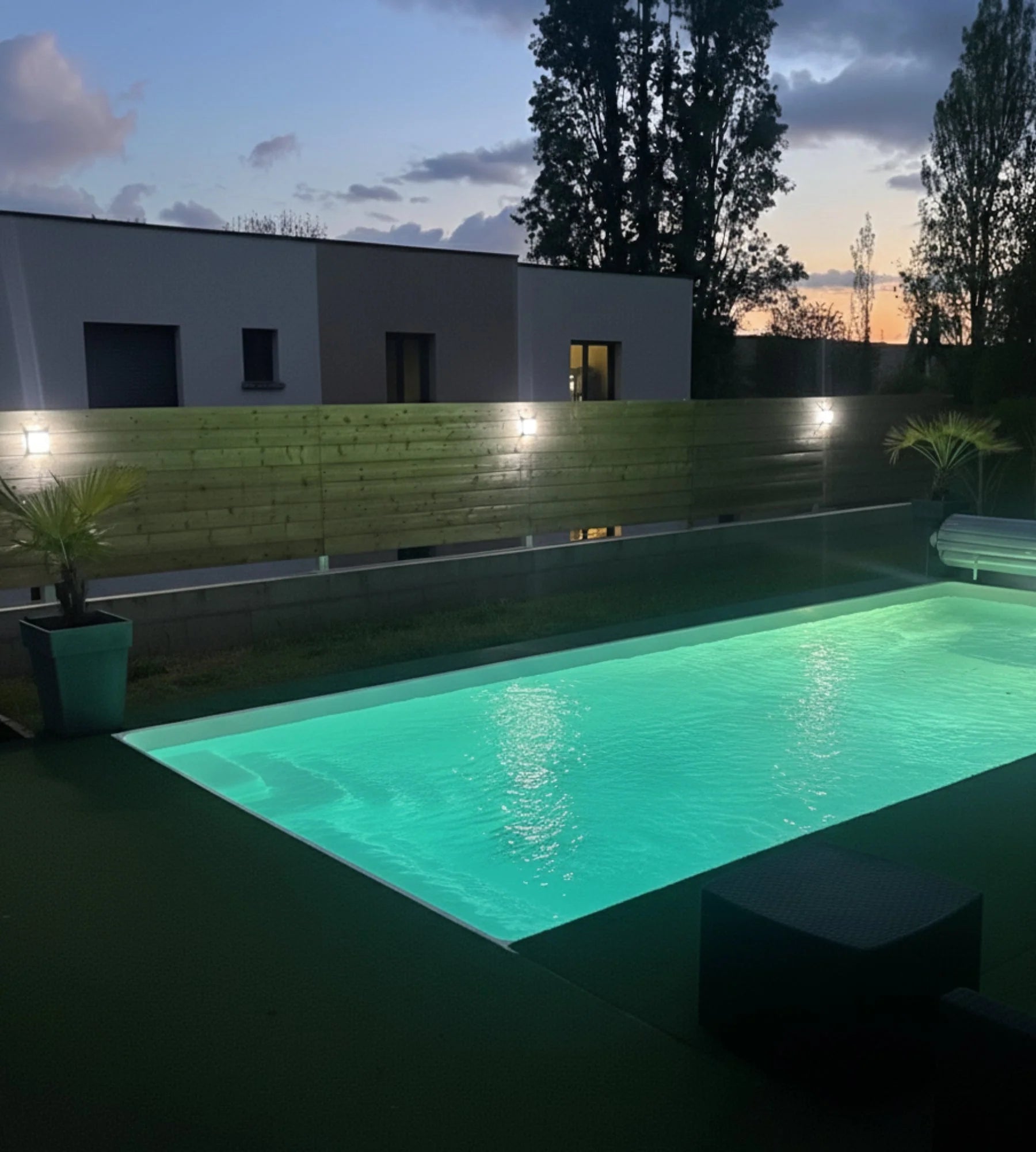 Solar-LED-Bodenleuchte quadratisch, Neutralweiß – 3 Modi 50 bis 200 Lumen – Boden oder Wand — 5