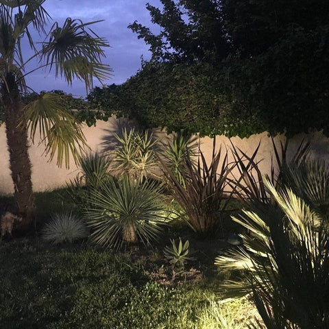 Proiettore LED solare ultrapotente POWER-2000 - Rilevatore di movimento - 3 modalità di illuminazione da 200 a 1800 lumen - Lumihome