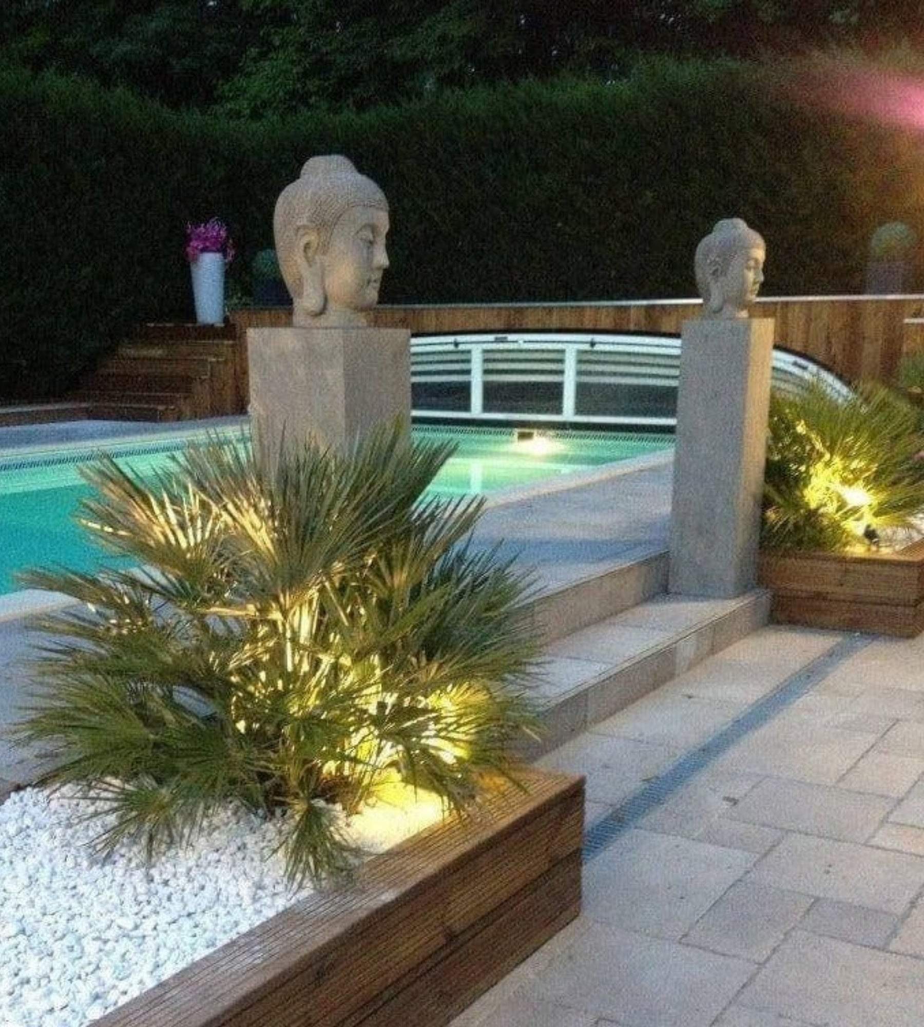 Foco LED negro para exterior DEC–GL5BC - 230V - 300 lúmenes - Blanco cálido 3500K° — 6