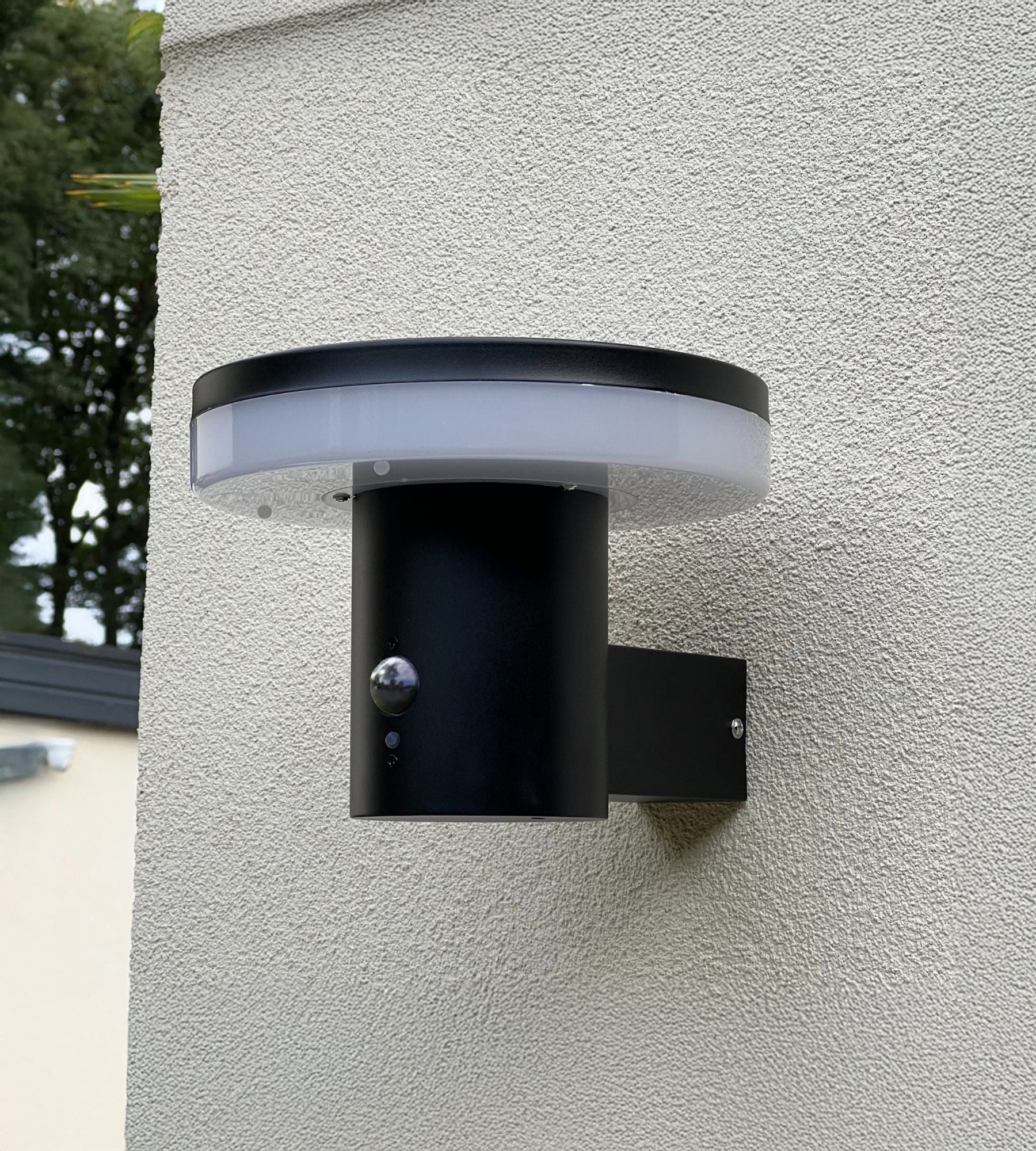 Candeeiro de parede LED ALTO alimentado a energia solar - Detetor de movimento - 3 modos de iluminação 150 a 1000 lúmens