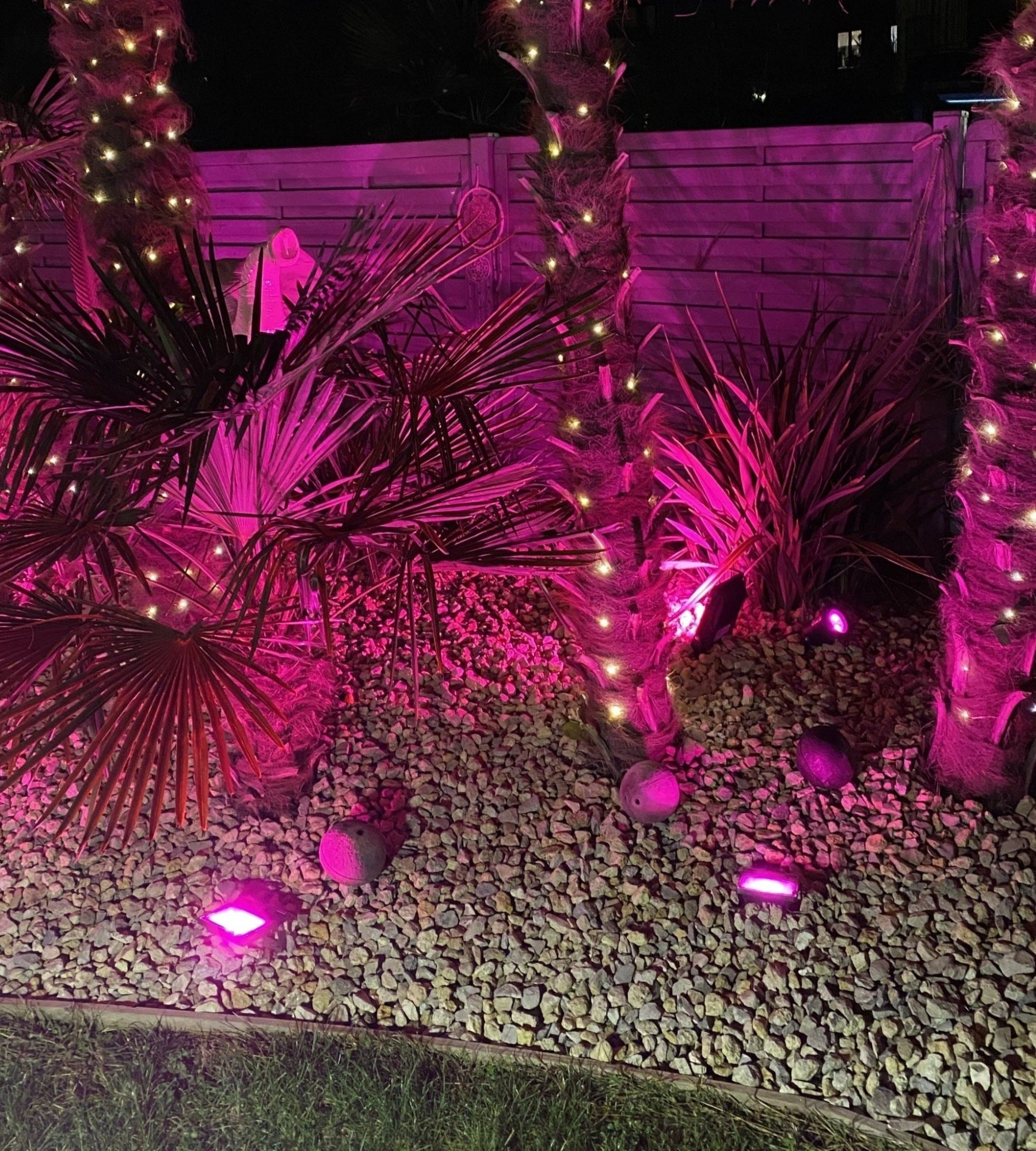 Projetor LED de exterior RGB-CCT 10W - FUTT05 - 230V - Comando à distância