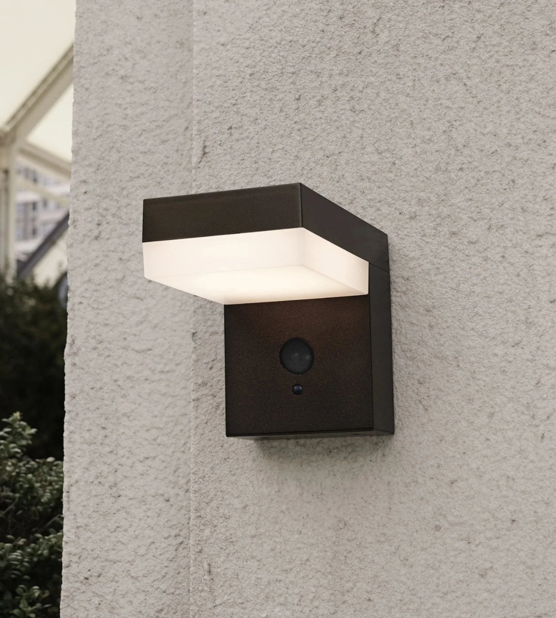 Solar Wall Light — VENUS view 3
