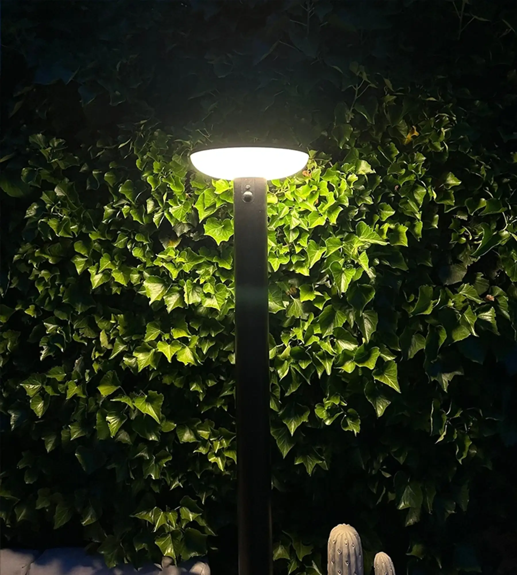 Solar Floor Lamp — HALO view 4