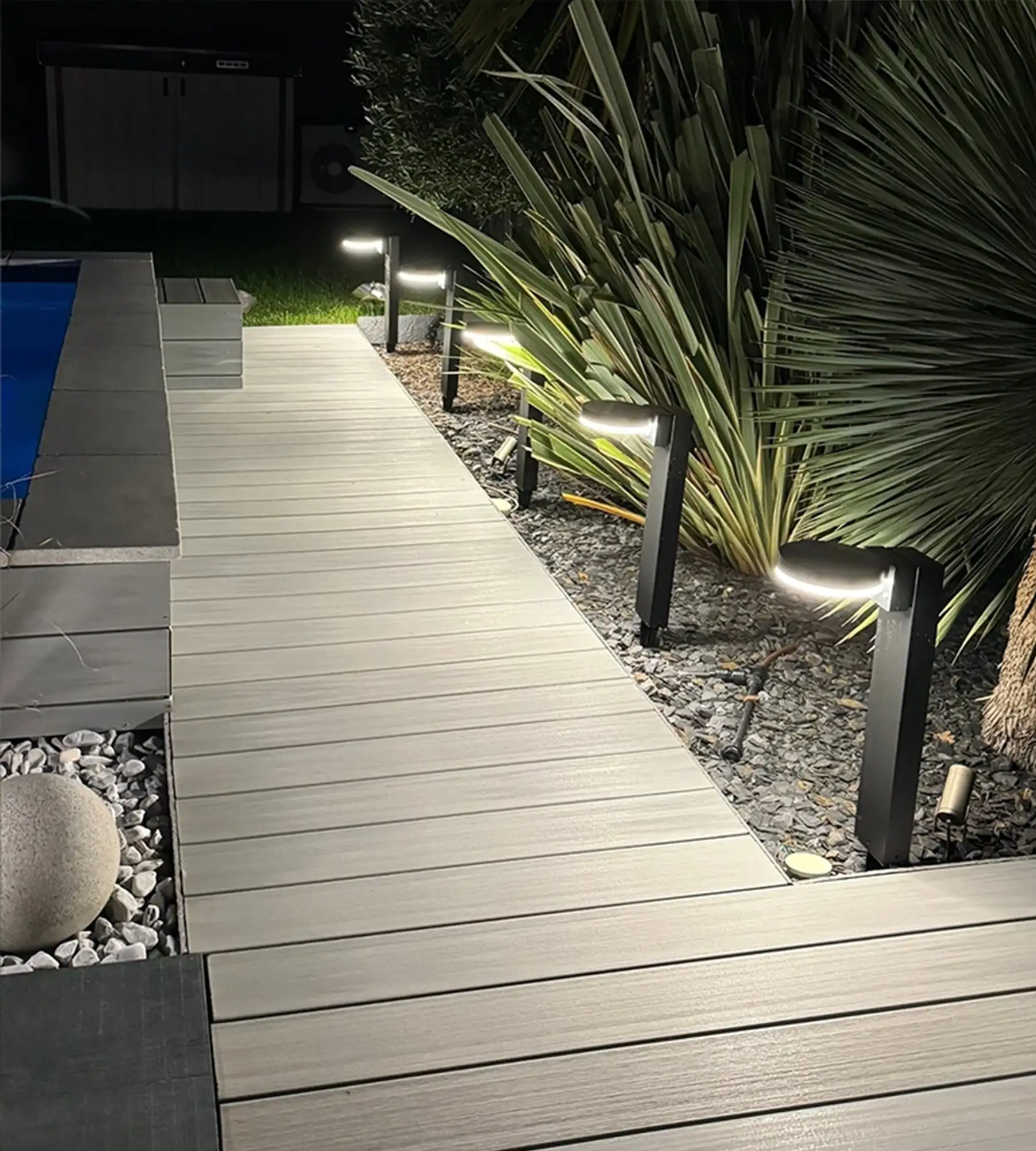 Solar Bollard — DAYTONA view 2